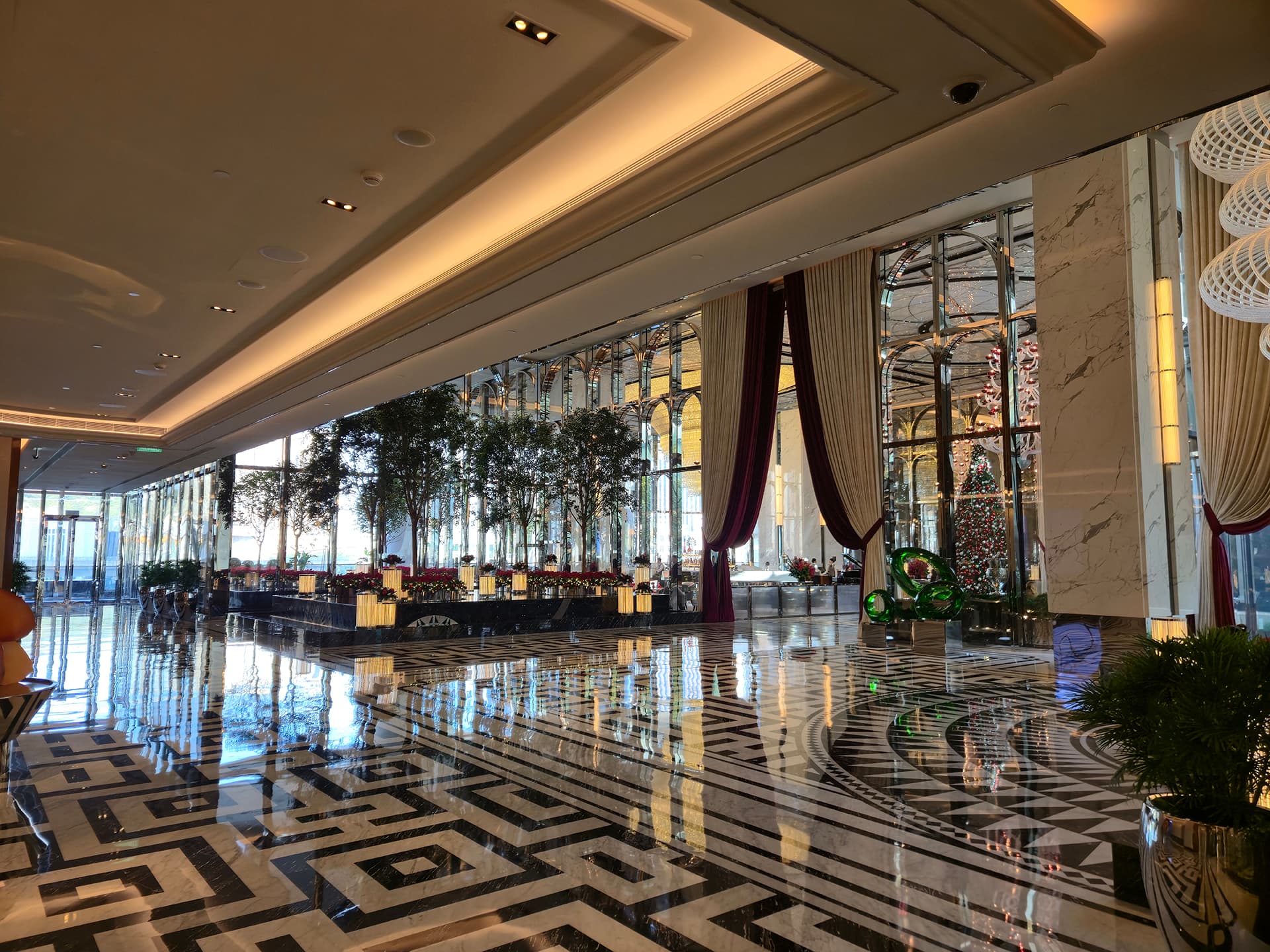 Long Bar @ Raffles